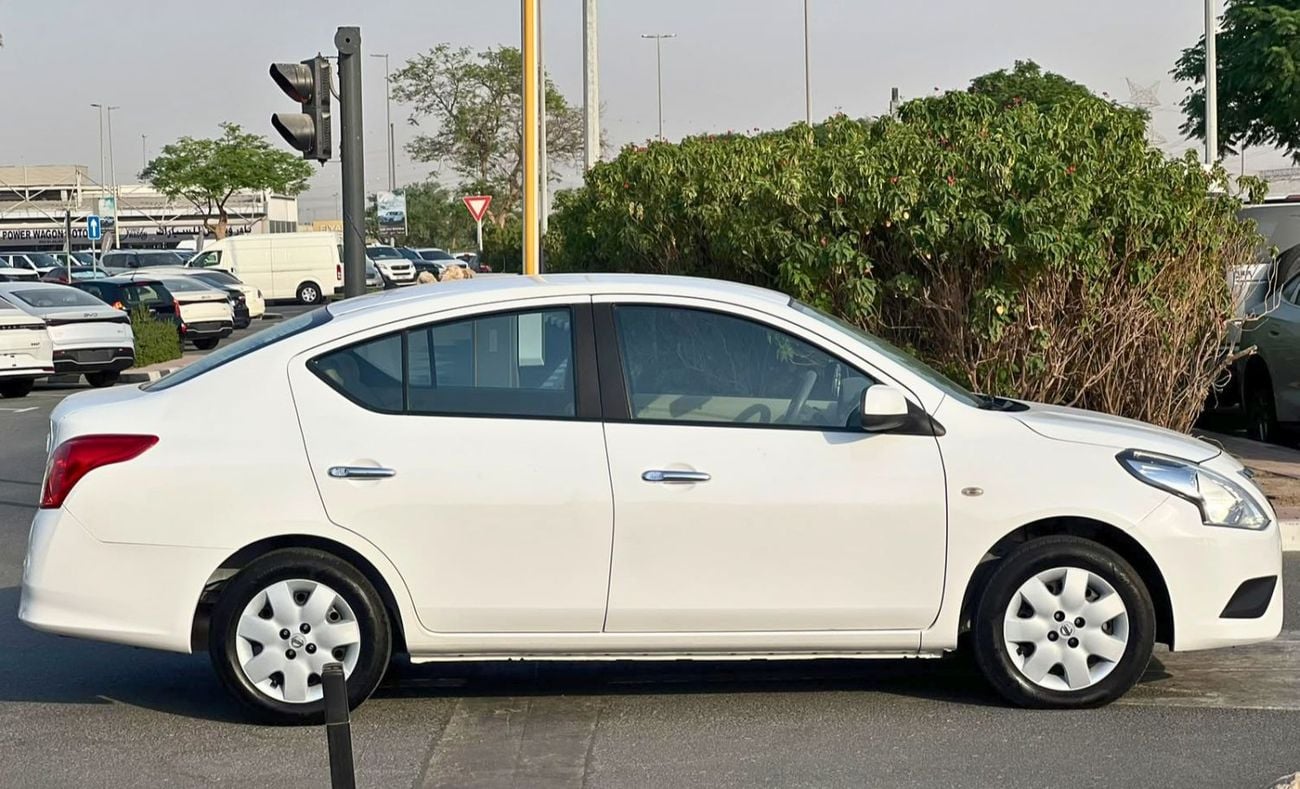 Nissan Sunny SV Nissan Sunny 2023 S GCC Specs Nissan Sunny 2023 S trim in excellent condition, GCC specification. Ec