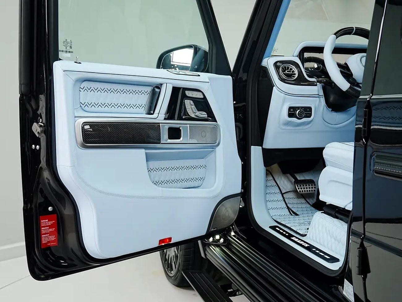 Mercedes Benz G63 AMG STANDARD WARRANTY | BABY BLUE LEATHER INTERIOR | FULL OPTION | CARBON PACKAGE
