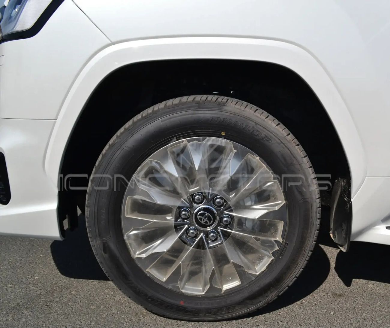 تويوتا لاند كروزر VXR 2026 TOYOTA LAND CRUISER 3.3 FULL OPTION