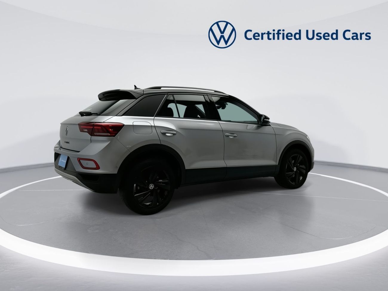 Volkswagen T-ROC STYLE with Black Style Package 1.4L | 17,100 AED SAVINGS from New Car | Upgraded Alloys & Prem