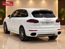 Porsche Cayenne GTS 2016 Porsche Cayenne GTS | White on Red | 169,981 km | GCC