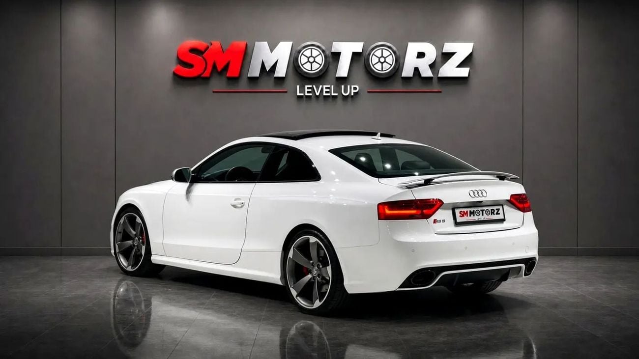 Audi RS5 STANDARD