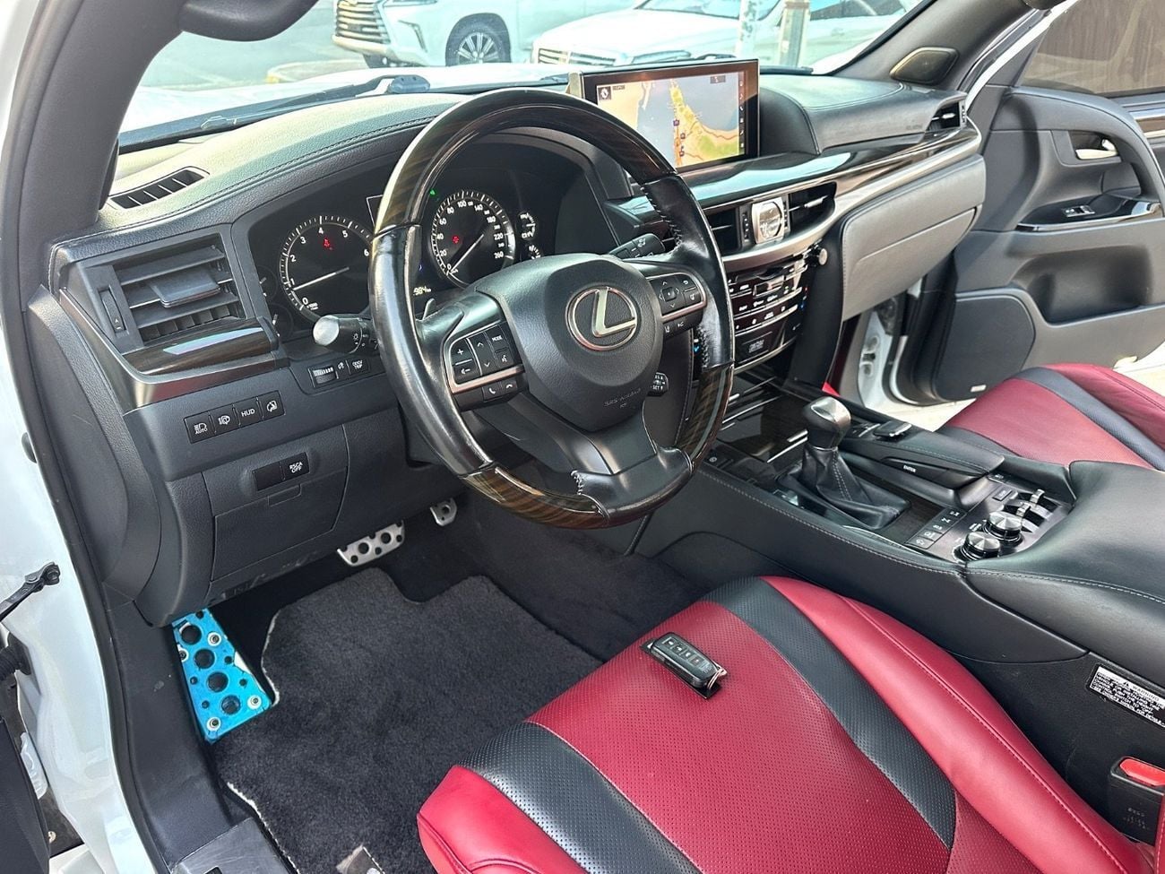 Lexus LX570 PLATINUM SIGNATURE