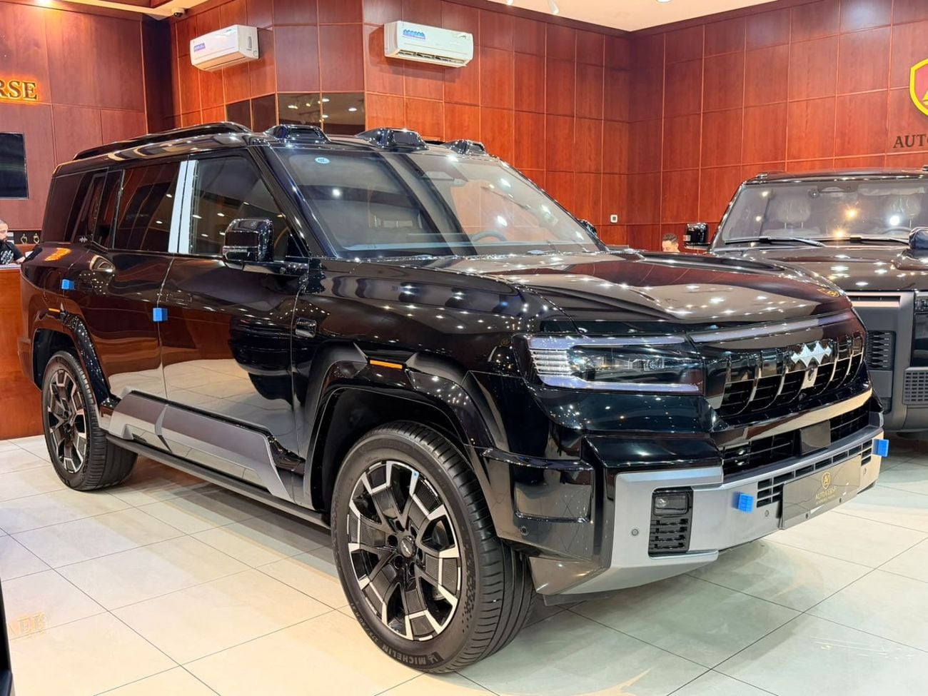 BYD Leopard 8 FLAGSHIP