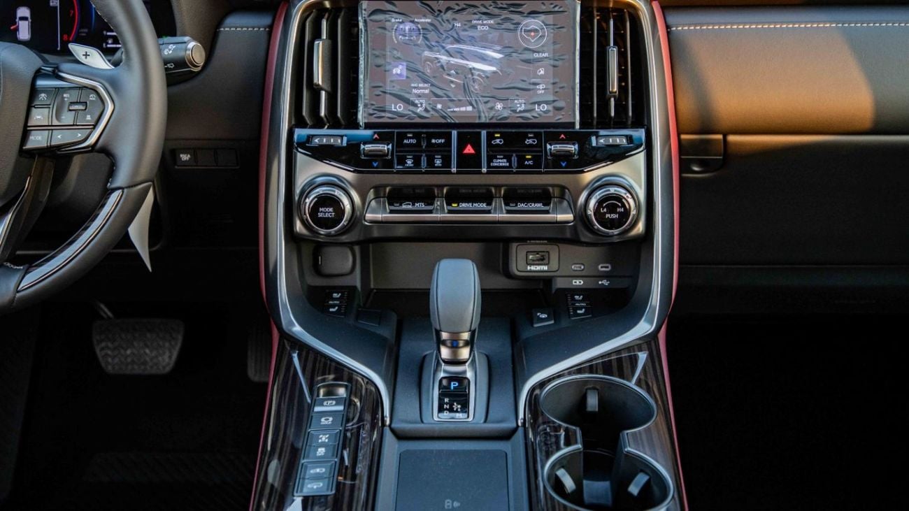 Lexus LX700h SIGNATURE 3.5L TWIN TURBO | AUTO PARK | 3 YEARS WARRANTY | 2026 | FOR LOCAL REGISTRATION + 10% |