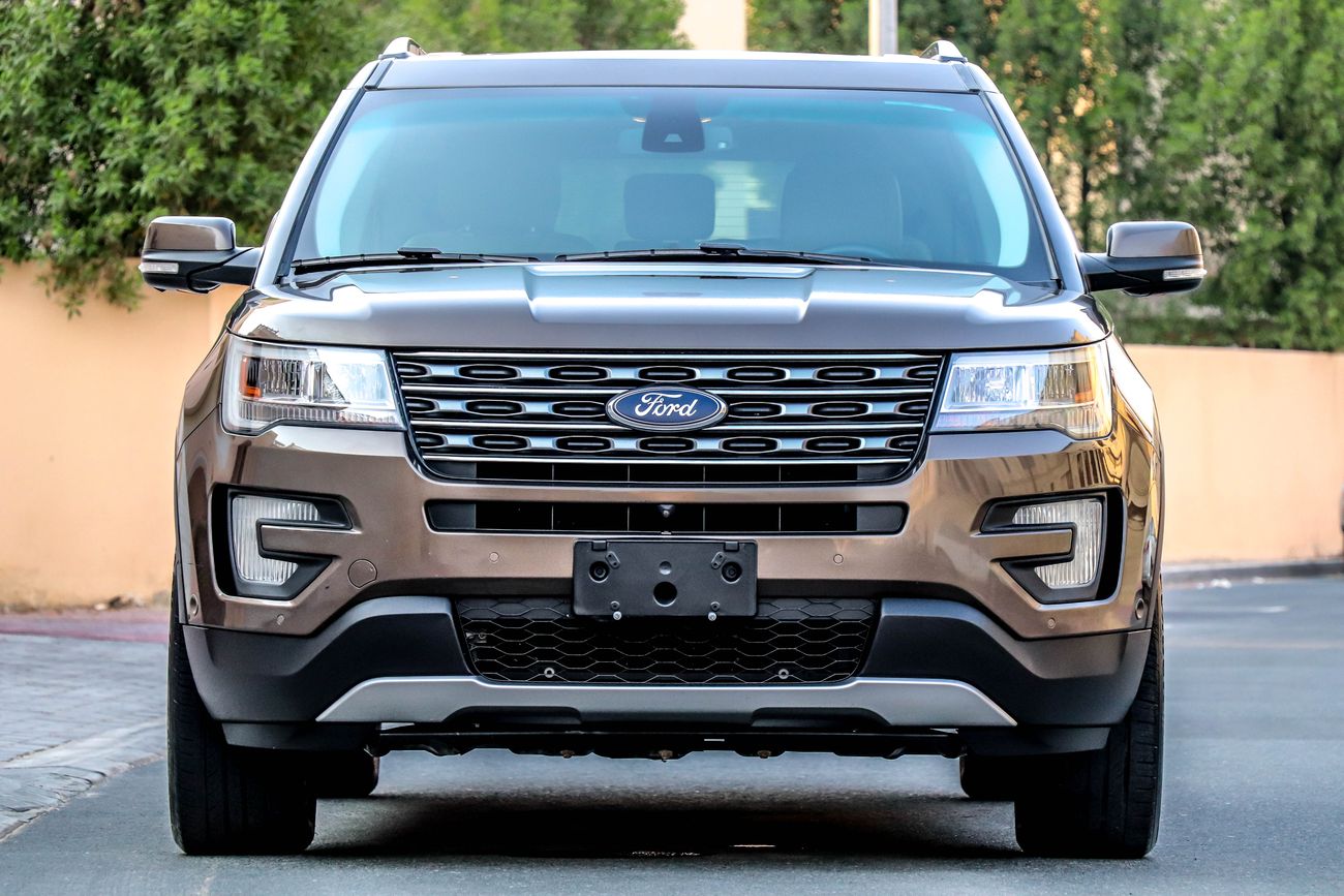 Ford Explorer Platinum 2016 GCC under Agency Warranty with Zero Down-Payment.