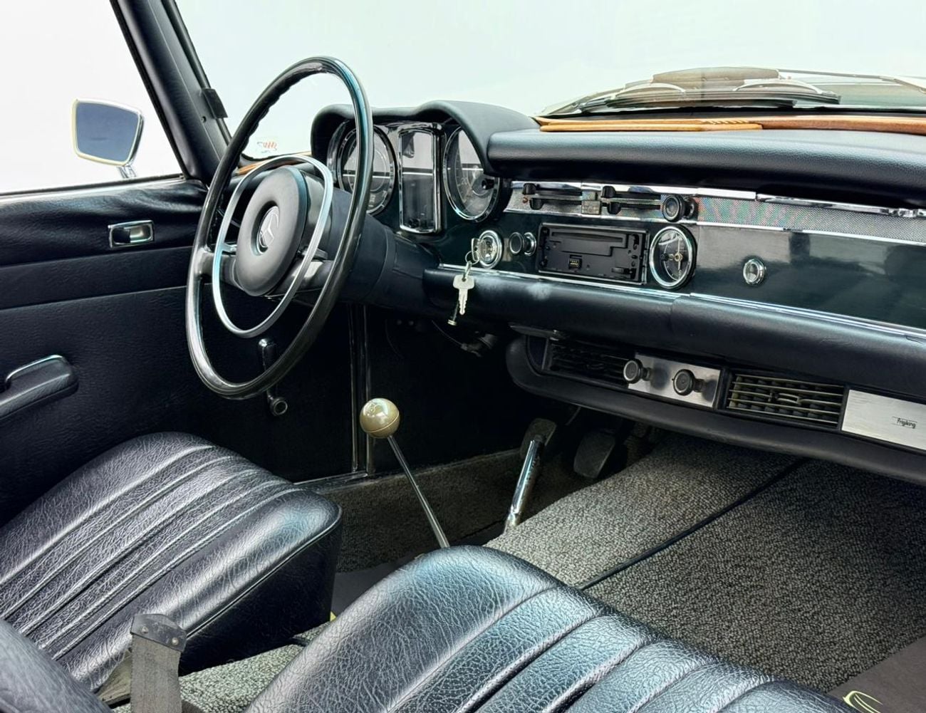 Mercedes Benz SL280 1970 Mercedes-Benz 280 SL Pagoda, Excellent Classic Condition, European Specifications
