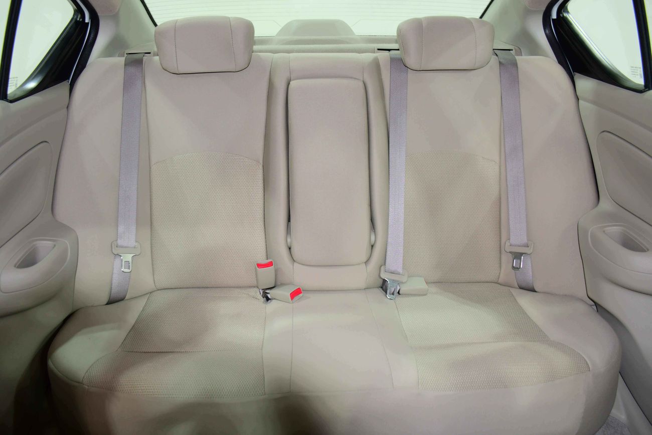 Nissan Sunny SV 2.0