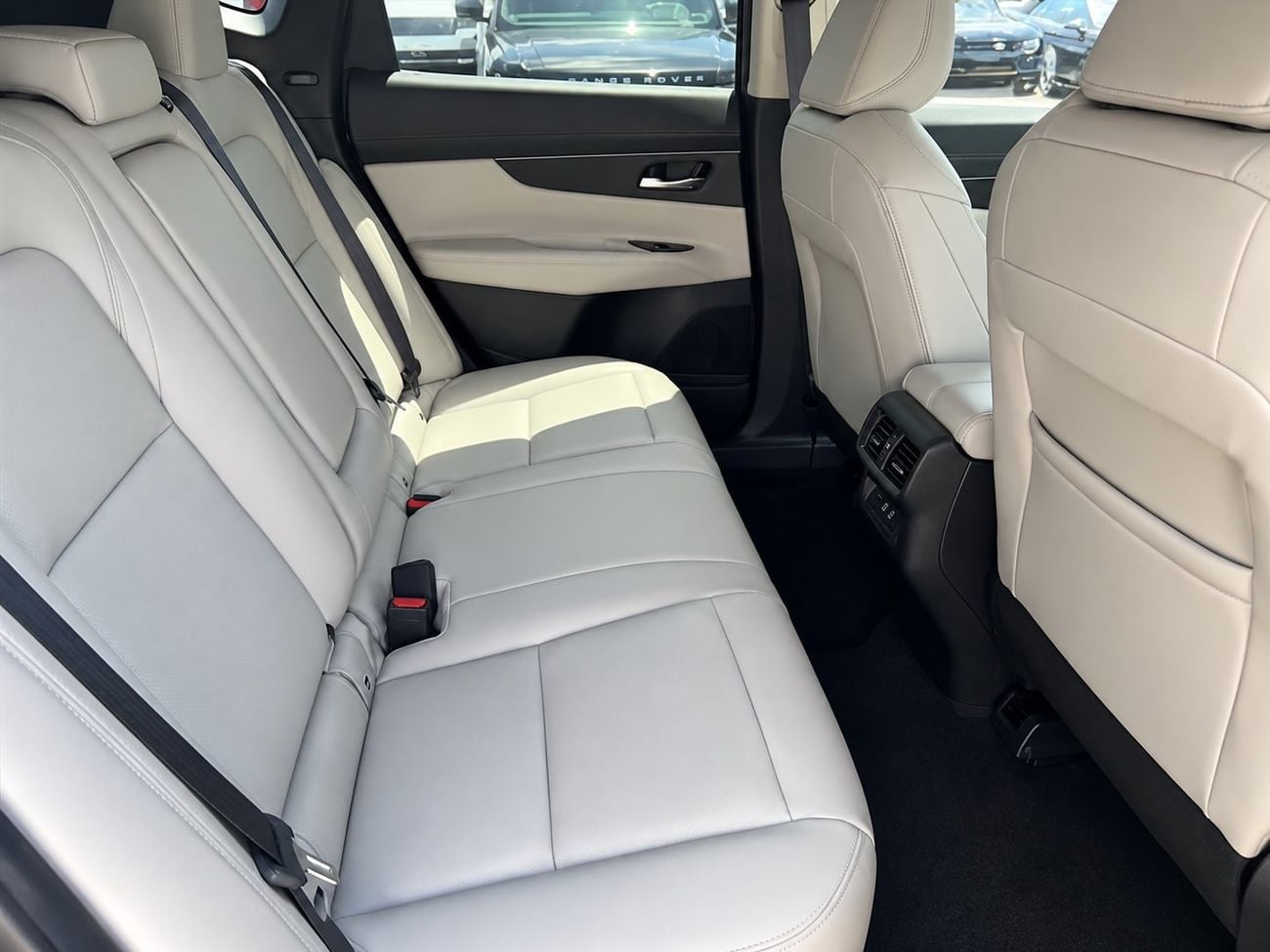 نيسان ميورانو