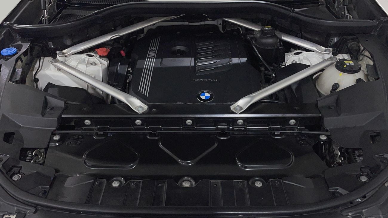 بي أم دبليو X5 XDRIVE40i M SPORT كارس24 هي سوق ضخم للسيارات المستعملة موثوق ومضمون ٪كارس24 هي سوق ضخم للسيارات المستعملة موثوق ومضمون