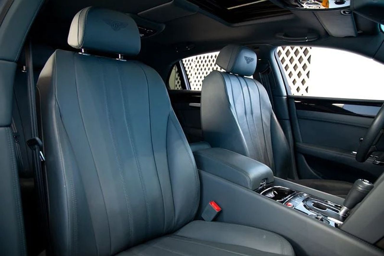 Bentley Flying Spur V8 Bentley Flying Spur V8