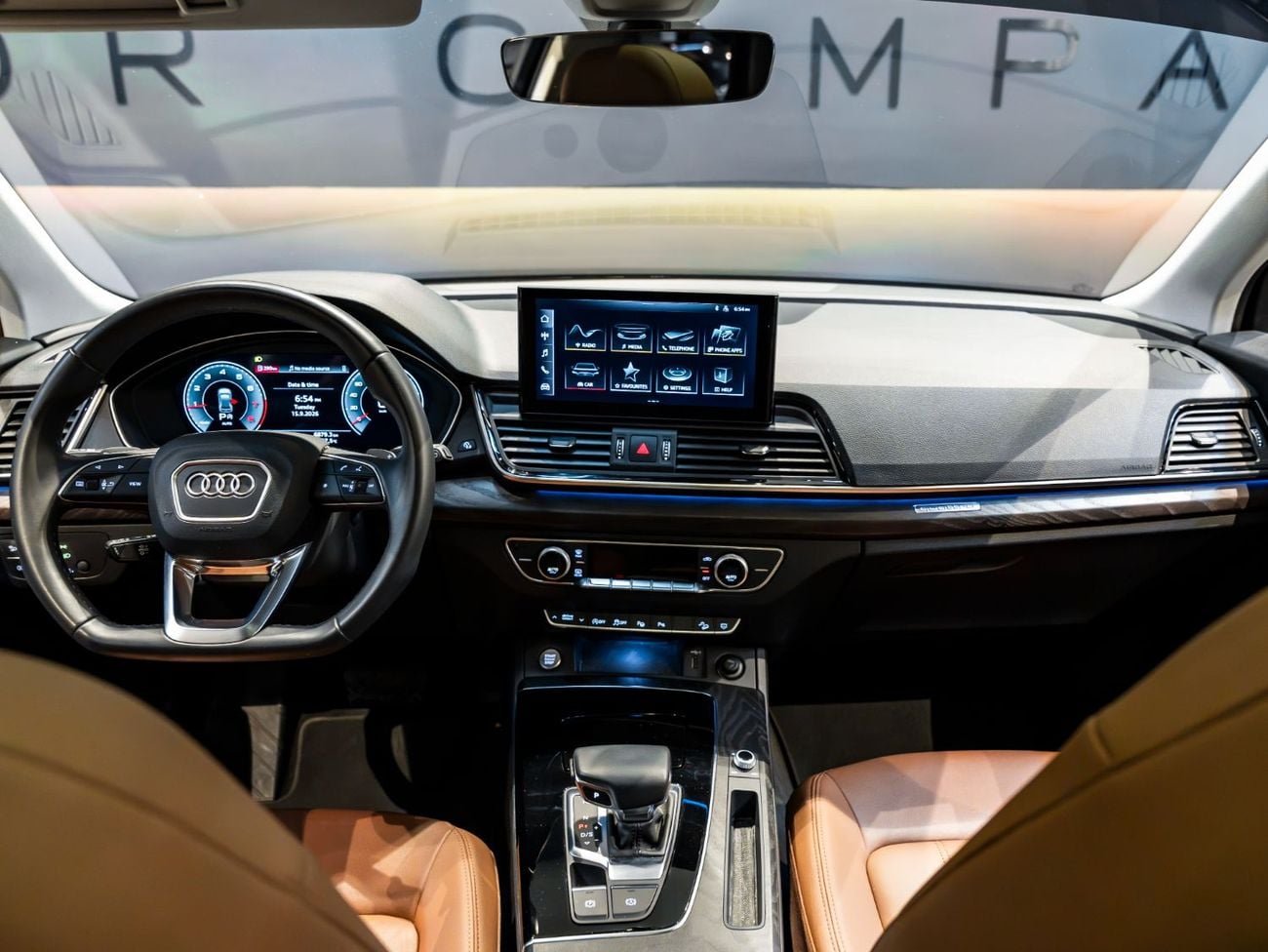 Audi Q5 45 TFSI SPORTBACK S-LINE BUY NOW, PAY 2027 | THE BLACKLINE STANDARD | June 2027 Warranty + Service, GCC, Low KMs