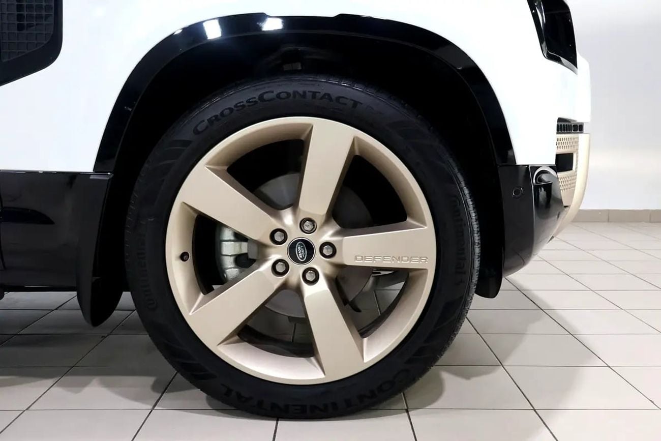 لاند روفر ديفندر !! 110 SE P300 || Special Order || GCC || Al Tayer Warranty