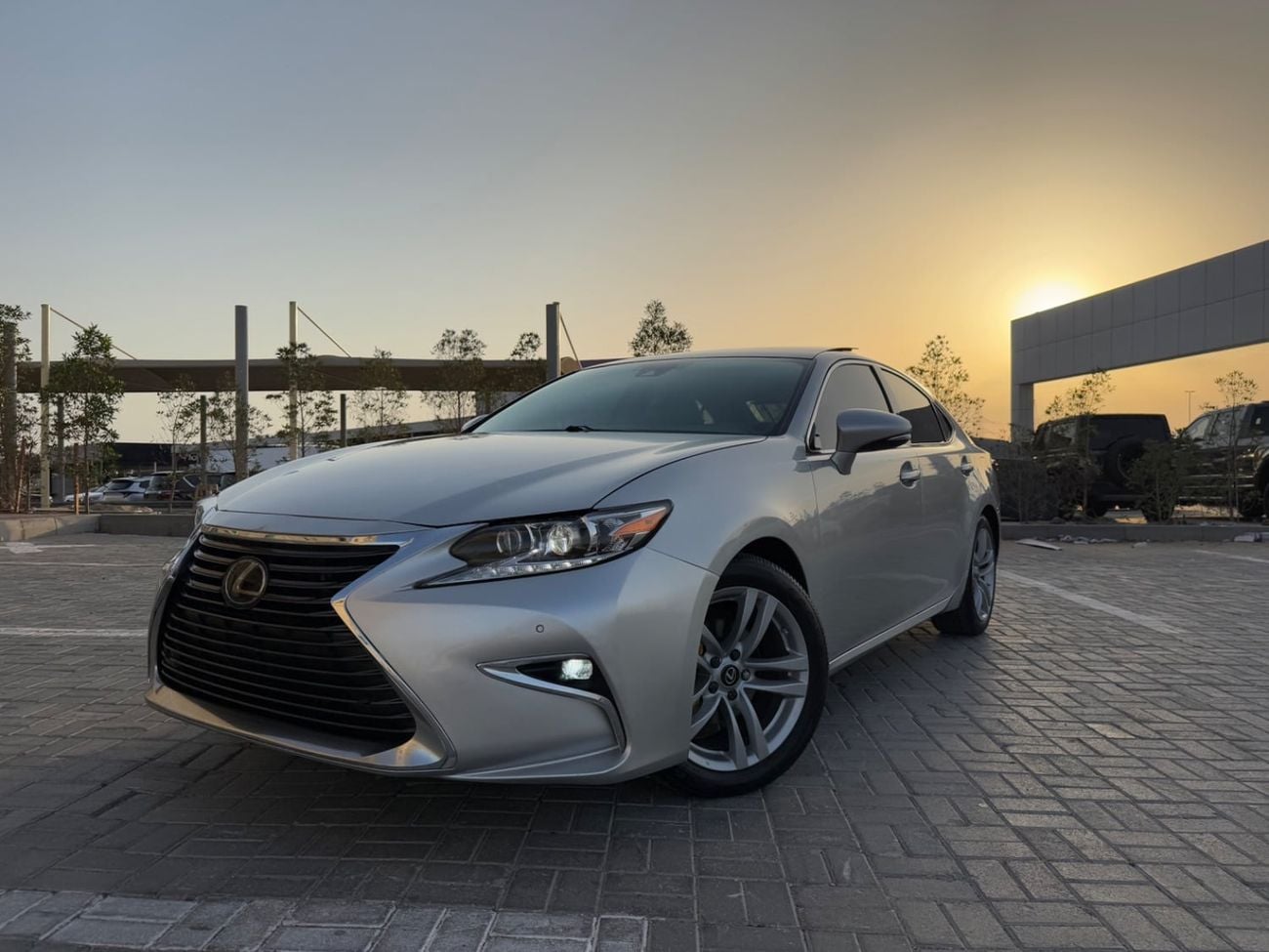 Lexus ES350 2016