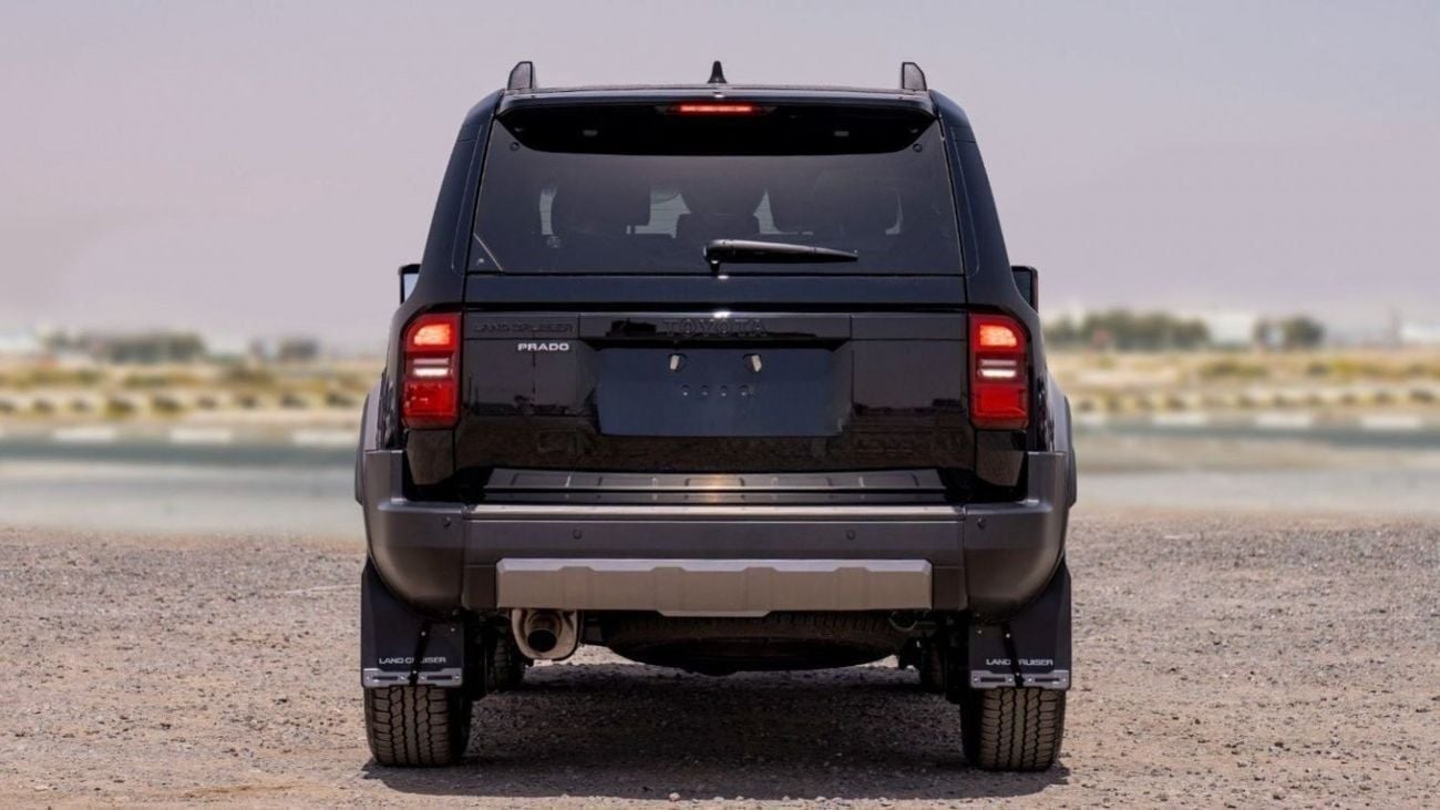 تويوتا برادو TXL1 250 LUXURY 2.8D AT MY2025 - BLACK