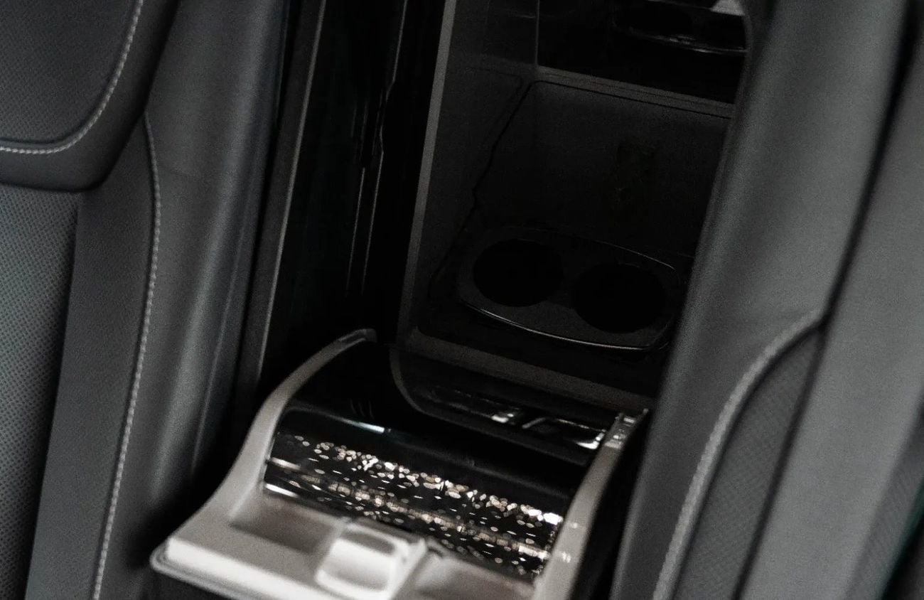 رولز رويس جوست SWB 6.75 L V-12 Twin-Turbocharged Engine