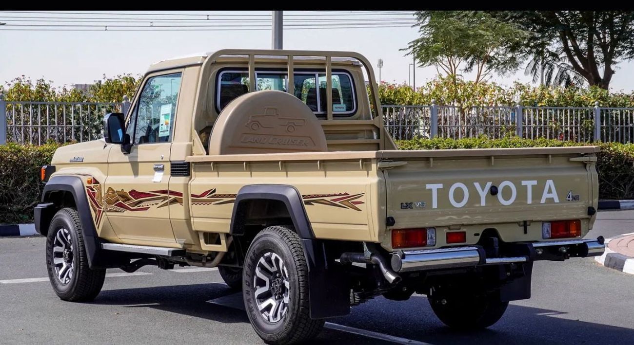Toyota Land Cruiser 70 LC79 LX SAUDI SPEC FULL OPTION
