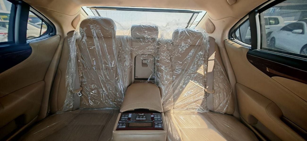 Lexus LS460 LWB 5ST