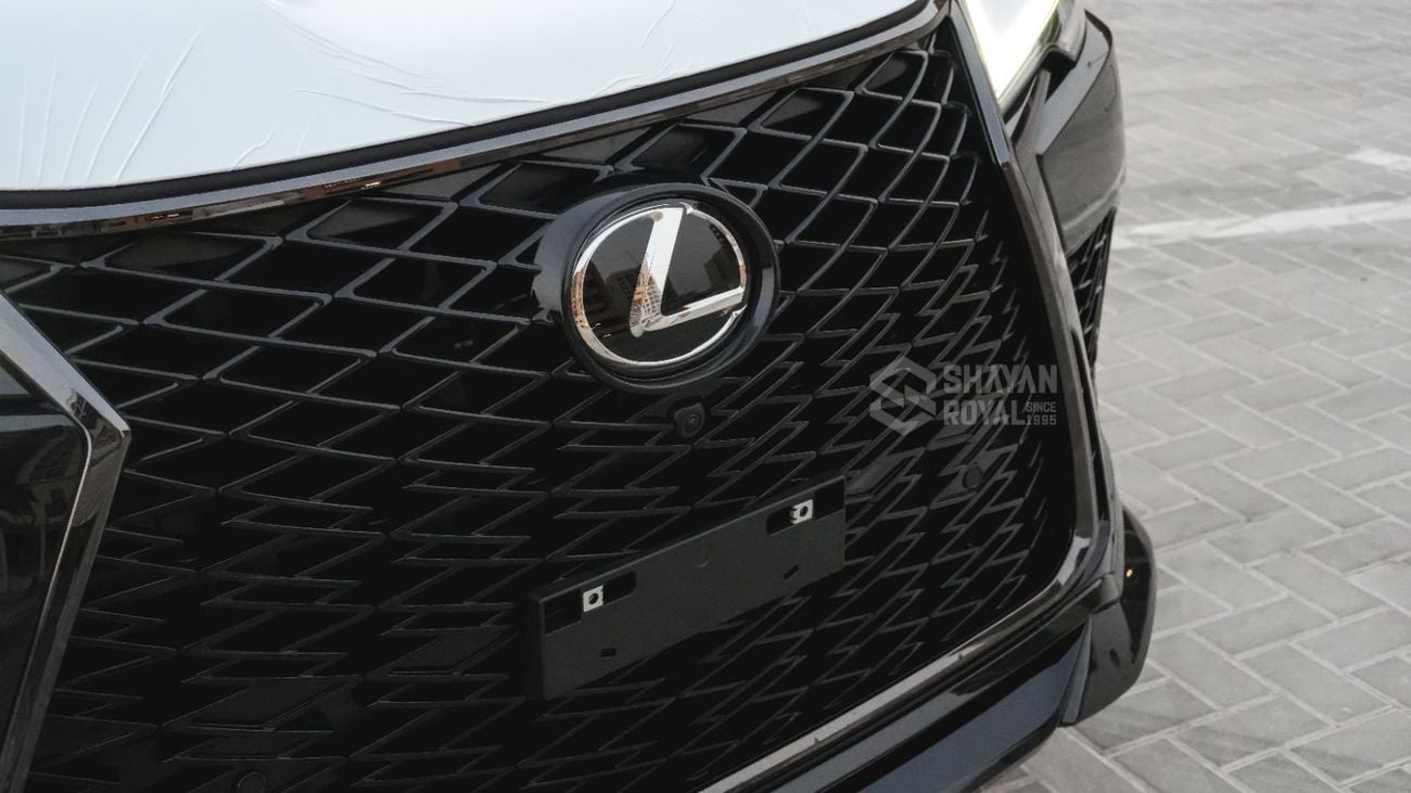 لكزس LX 700h F SPORT محرك هجين سعة 3.5 لتر، محرك V6 مزدوج، 5 مقاعد، نظام صوتي مارك ليفينسون 25، نظام ركن آلي، دفع رباعي أ