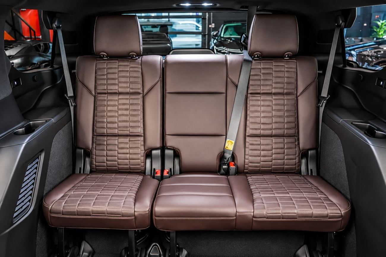 كاديلاك إسكالاد V SERIES مواصفات دول مجلس التعاون الخليجي، محرك V8 فائق الشحن، ضمان وخدمة فعالان