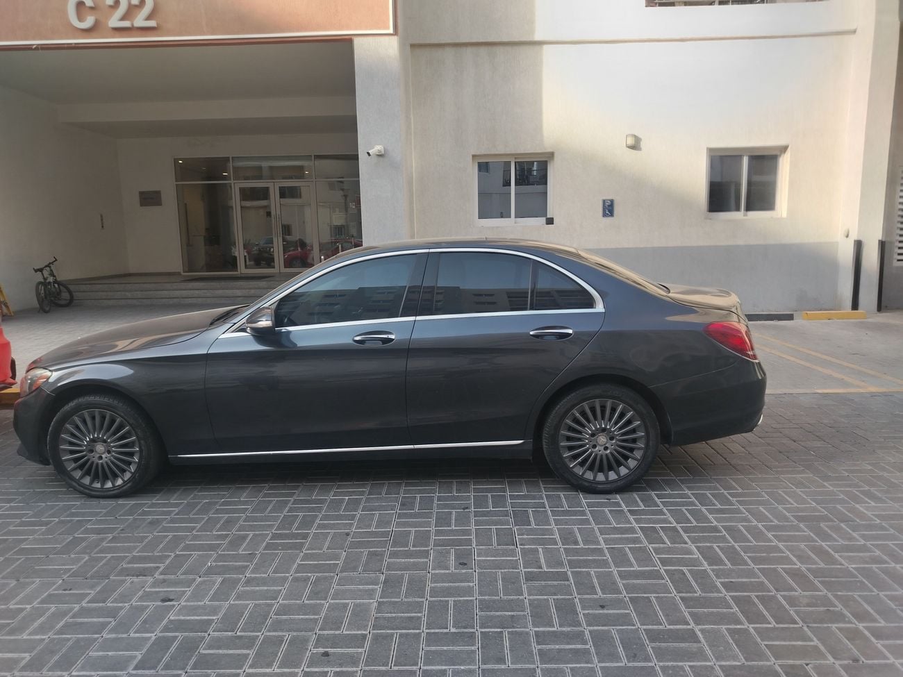 مرسيدس بنز C 300 ستاندارد