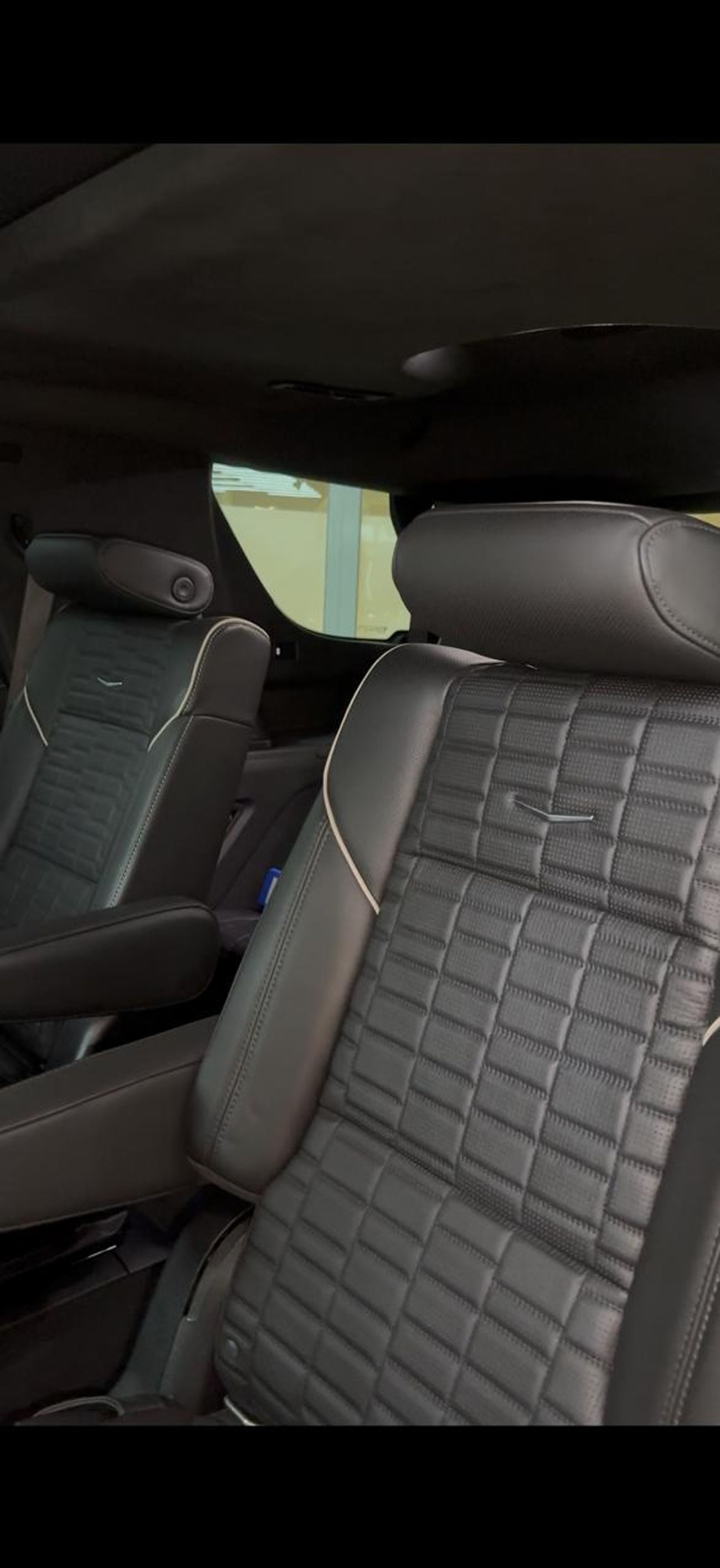 Cadillac Escalade PREMIUM LUXURY PLATINUM FULL SPEC