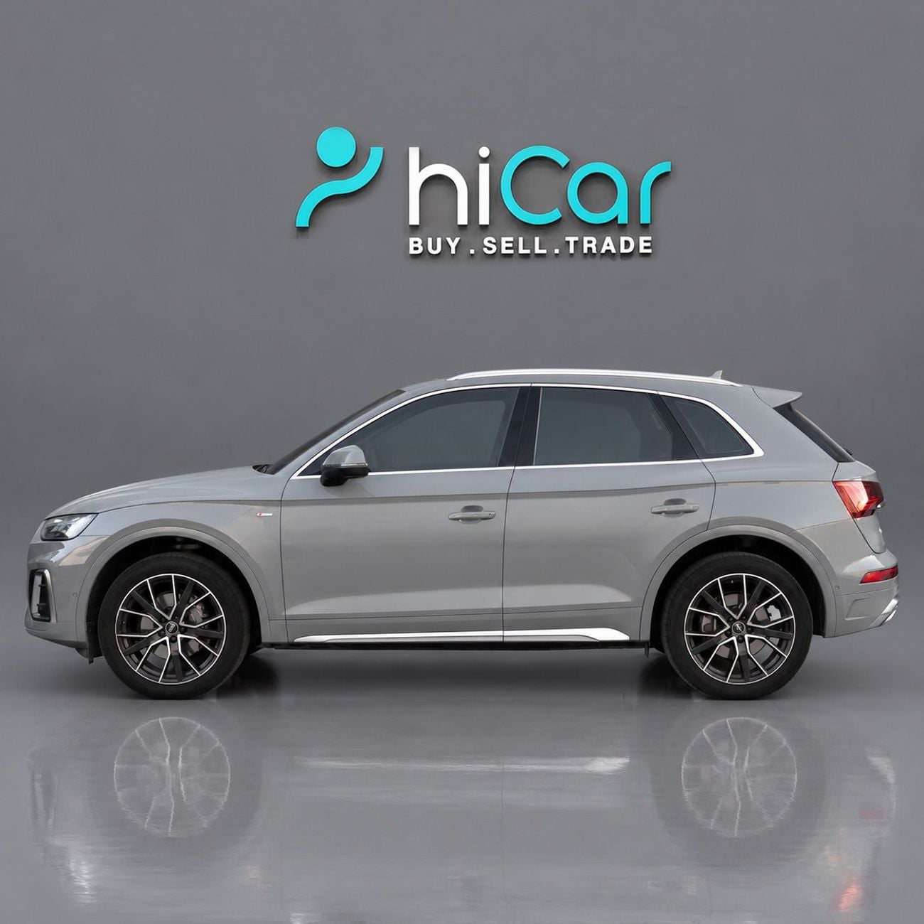 Audi Q5 AED 2,490 P.M • 0% Downpayment • Audi Q5 45 TFSI S Line • Agency Service Contract