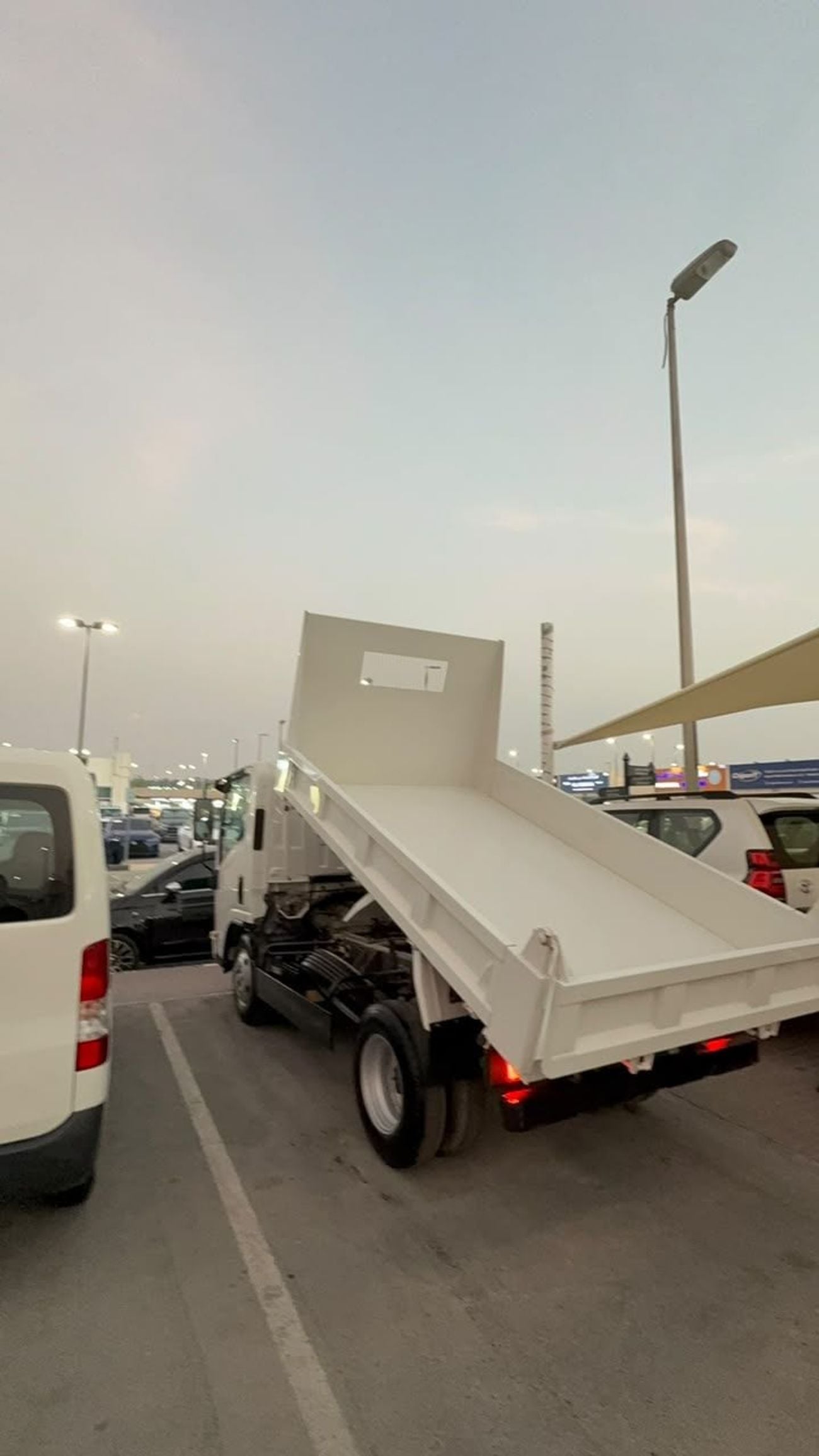 Isuzu NMR
