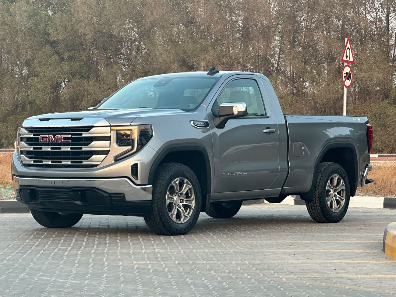 GMC Sierra 1500 REGULAR CAB SLE