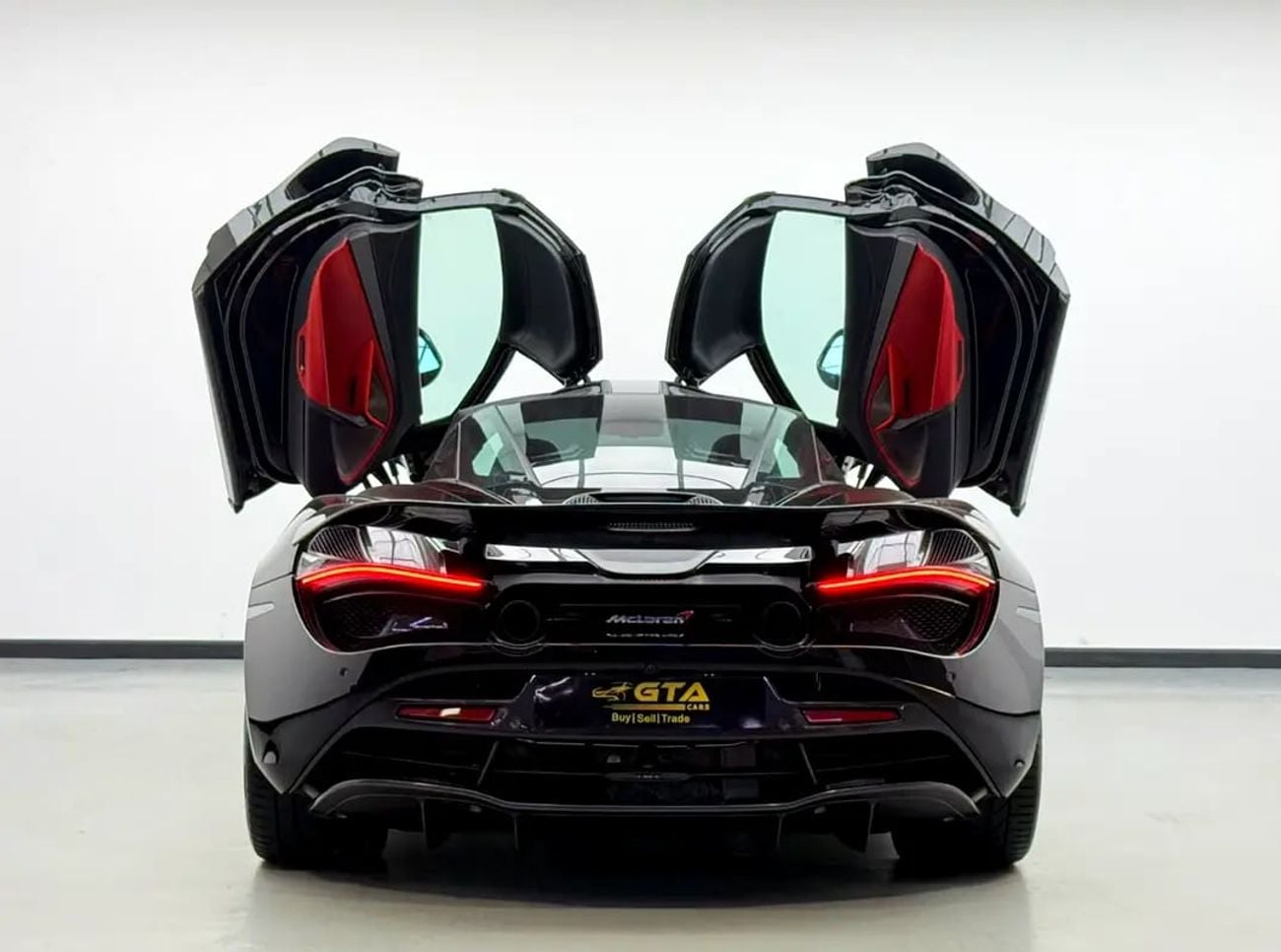 McLaren 720S PERFORMANCE Launch Edition, Carbon Fiber Package, Excellent Condition, Japanese