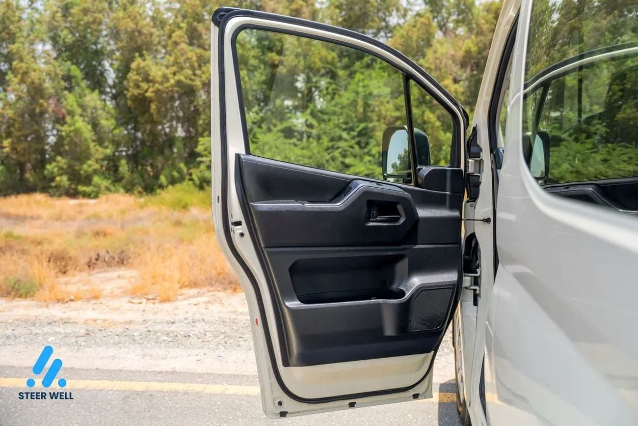 Toyota Hiace GL 2022 | H300 3.5L Petrol Manual 13-Seater Passenger Van | GCC Specs
