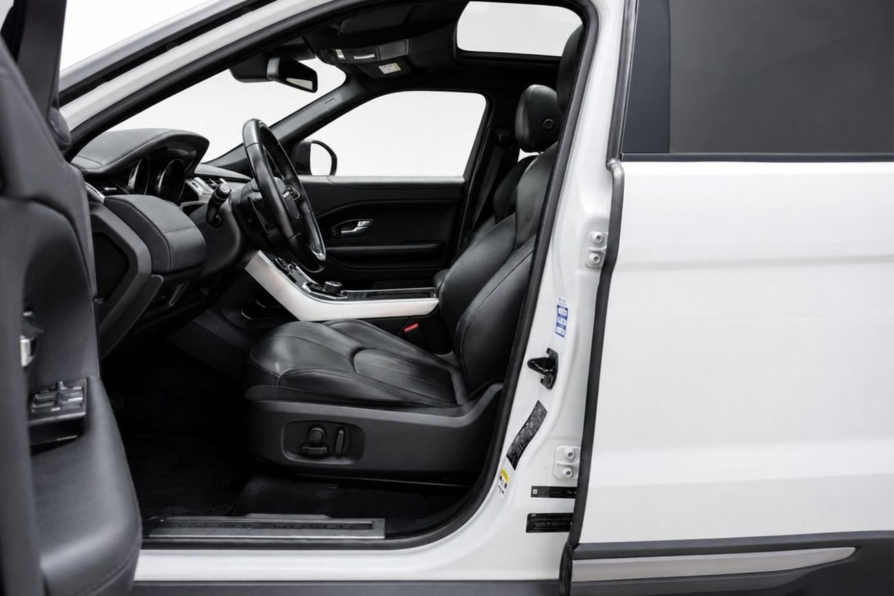 Land Rover Range Rover Evoque SE l GCC Specs | 2 Keys | AED 1,175 / Monthly