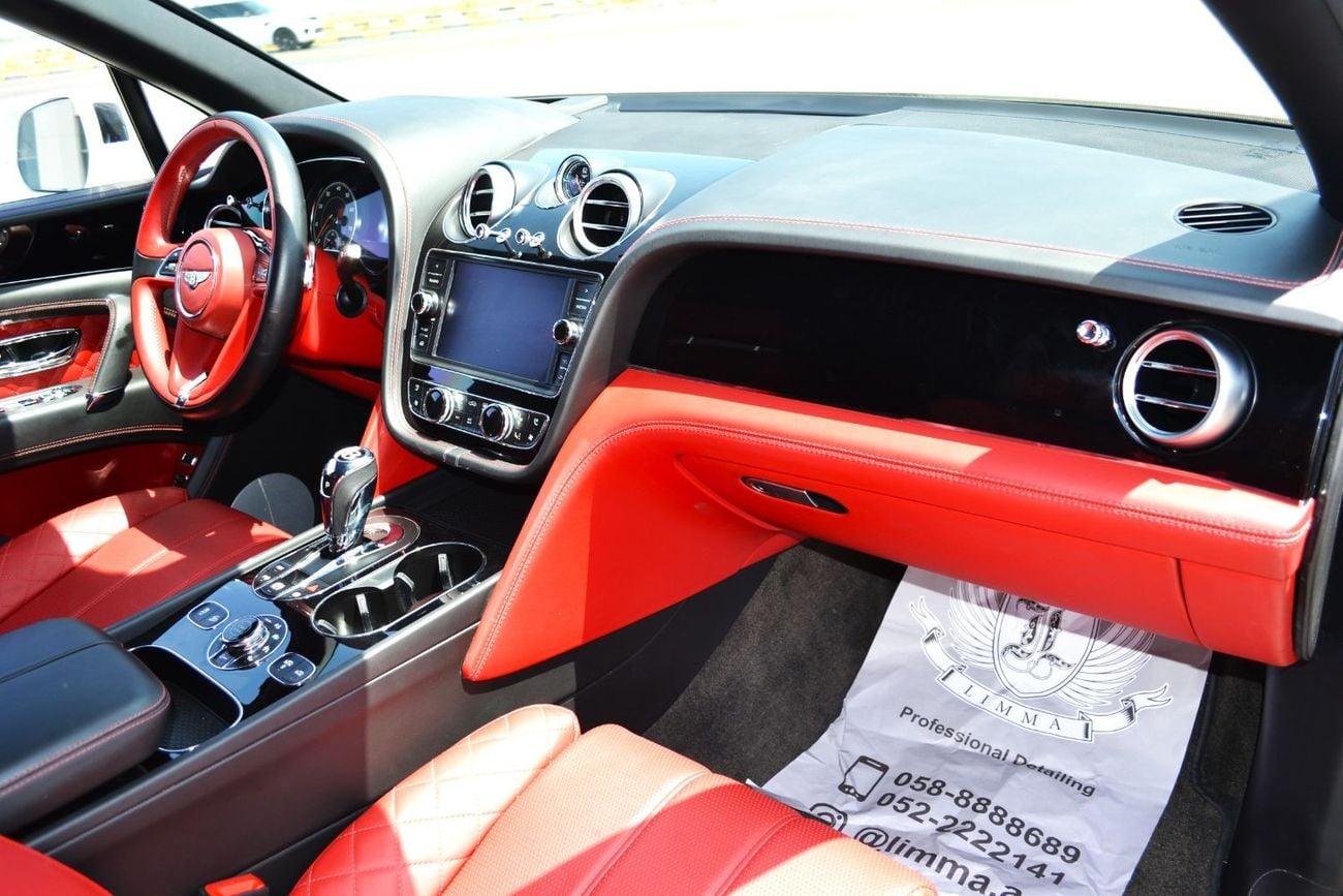 Bentley Bentayga Signature