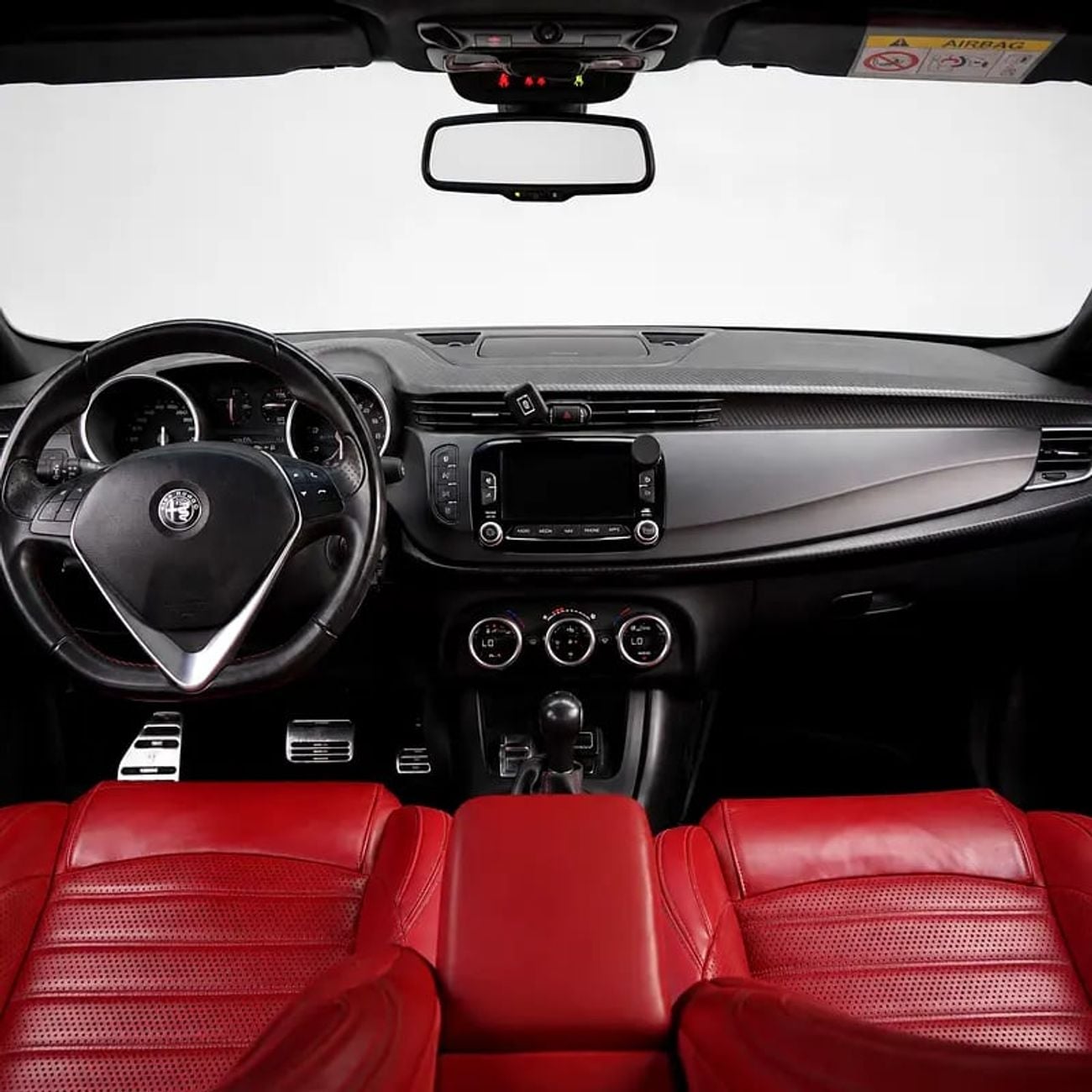 ألفا روميو جوليتا Veloce 765 P.M • 0% Downpayment • Veloce • 1 Year Warranty