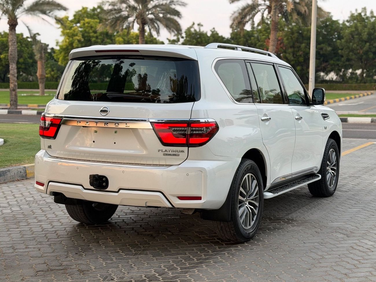 Nissan Patrol SE TITANIUM v6