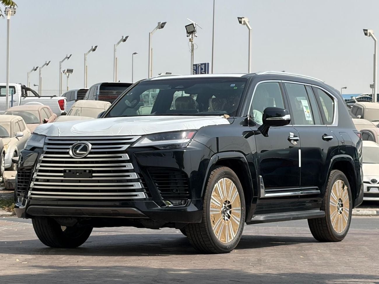 لكزس LX 600 SIGNATURE | 3.5L V6 PETROL| RADAR | HEADS UP DISPALY |360* CAMERA | COOL BOX | MY 2026