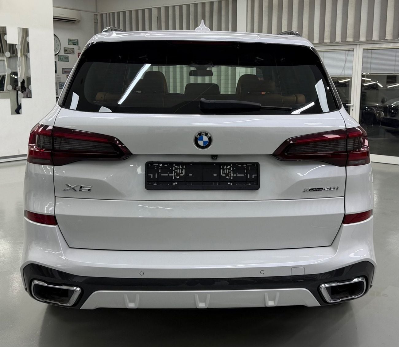BMW X5 40i M SPORT EXCLUSIVE GCC .. FSH .. M kit .. Perfect Condition .. V6