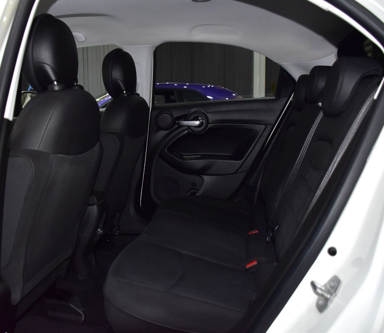 فيات 500X . EXCELLENT DEAL for our Fiat 500x ( 2023 Model ) in White Color GCC Specs