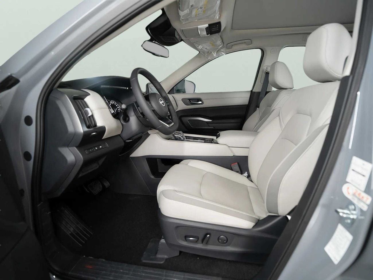 Nissan Pathfinder SV 3.5