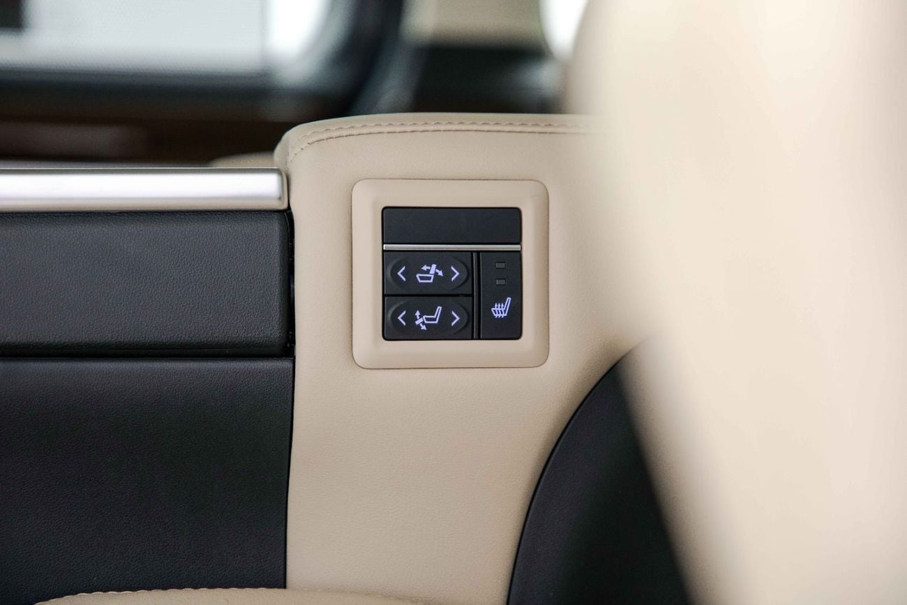 تويوتا جرافينا PREMIUM HI 3.5L - Black Inside Beige | Export Only