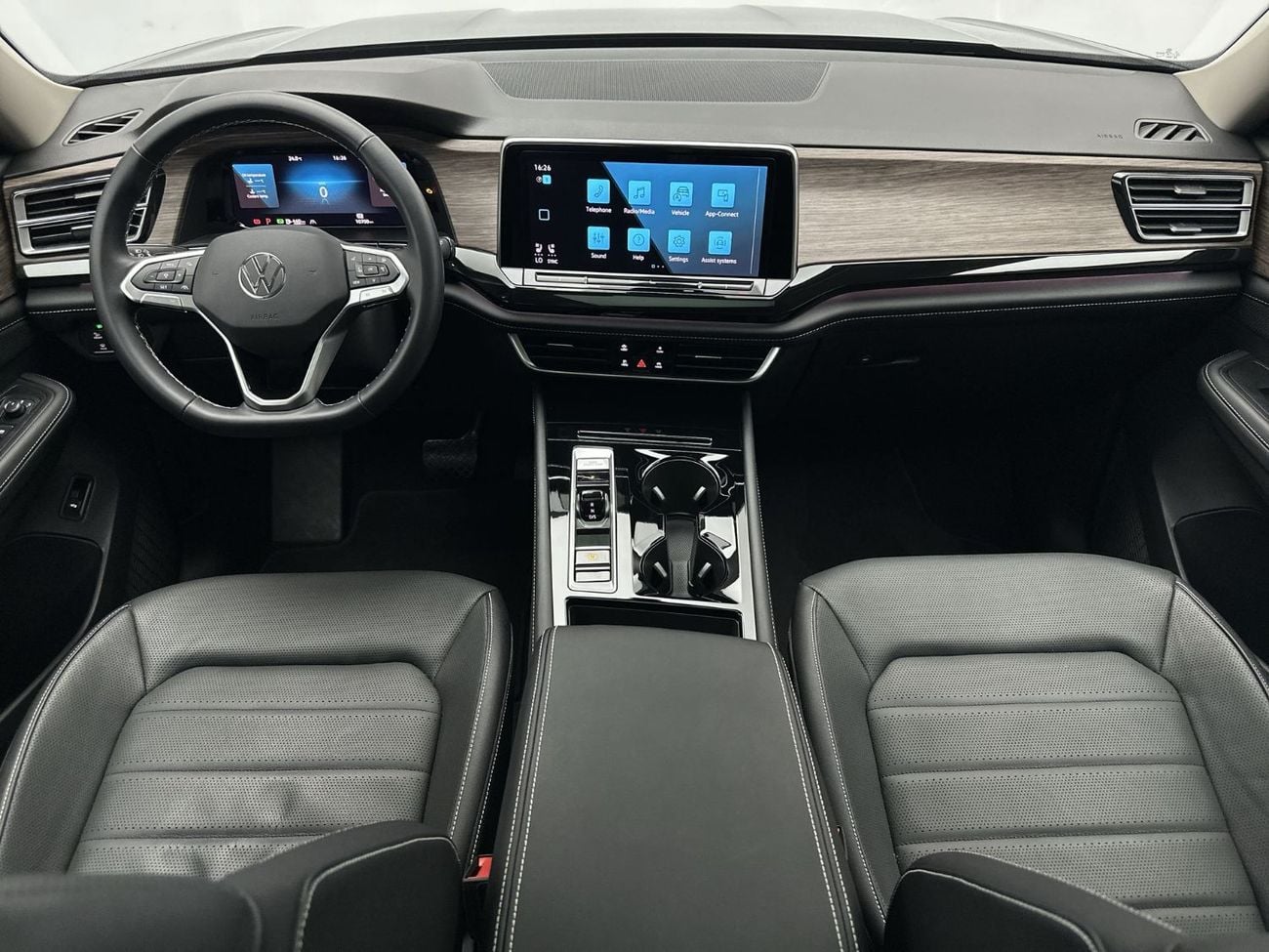 Volkswagen Teramont COMFORTLINE Facelift 2.0L | Ex-Demo Car | Luxury 7-Seater | Leather Interior