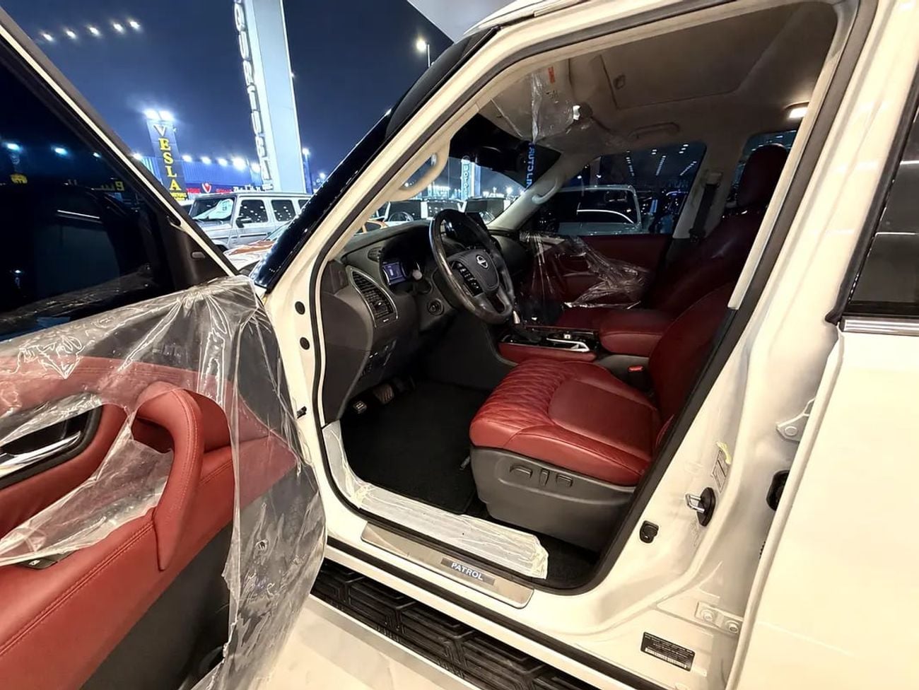 نيسان باترول LE بلاتينيوم سيتي PLATINUM LE-V8 – MODEL