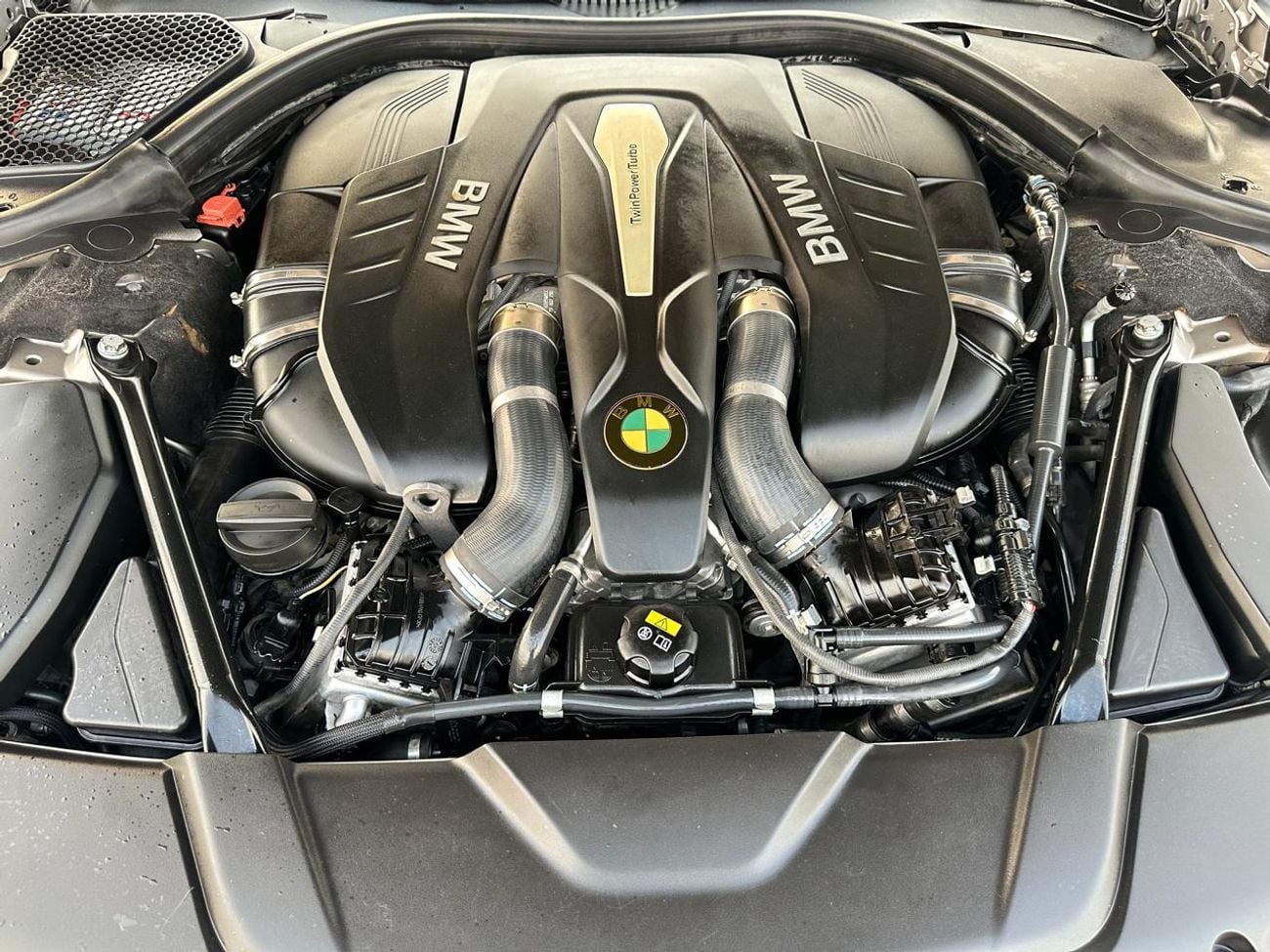 BMW 750Li PURE EXCELLENCE