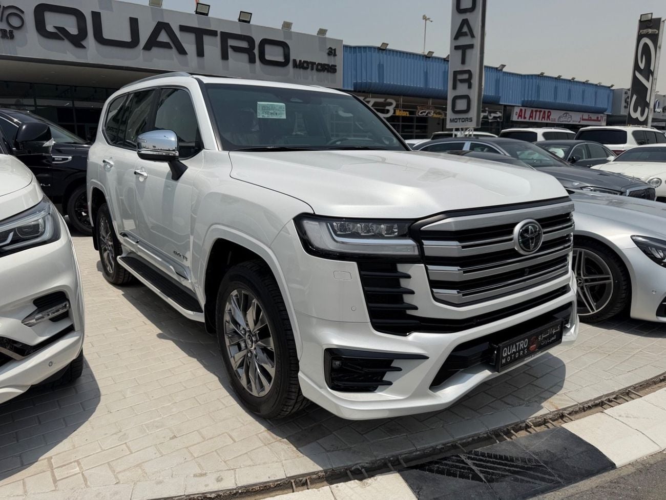 تويوتا لاند كروزر VXR