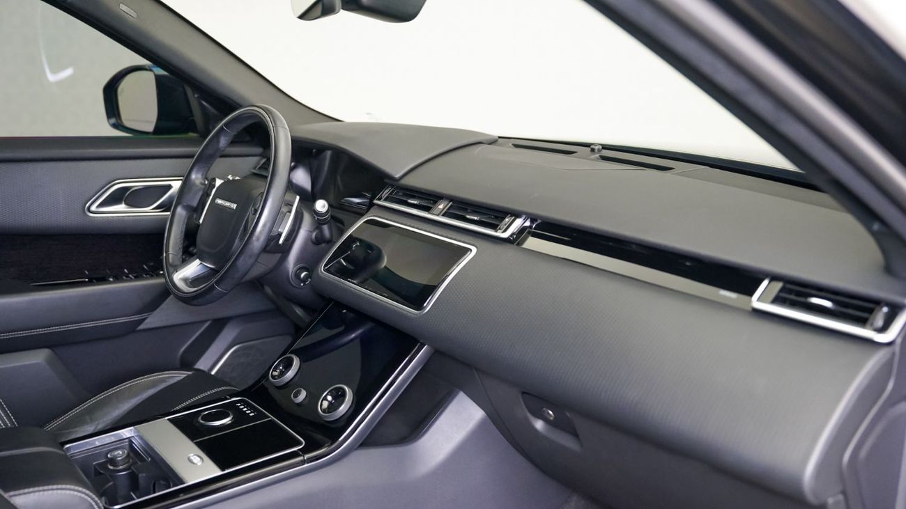 Land Rover Range Rover Velar R-DYNAMIC SE
