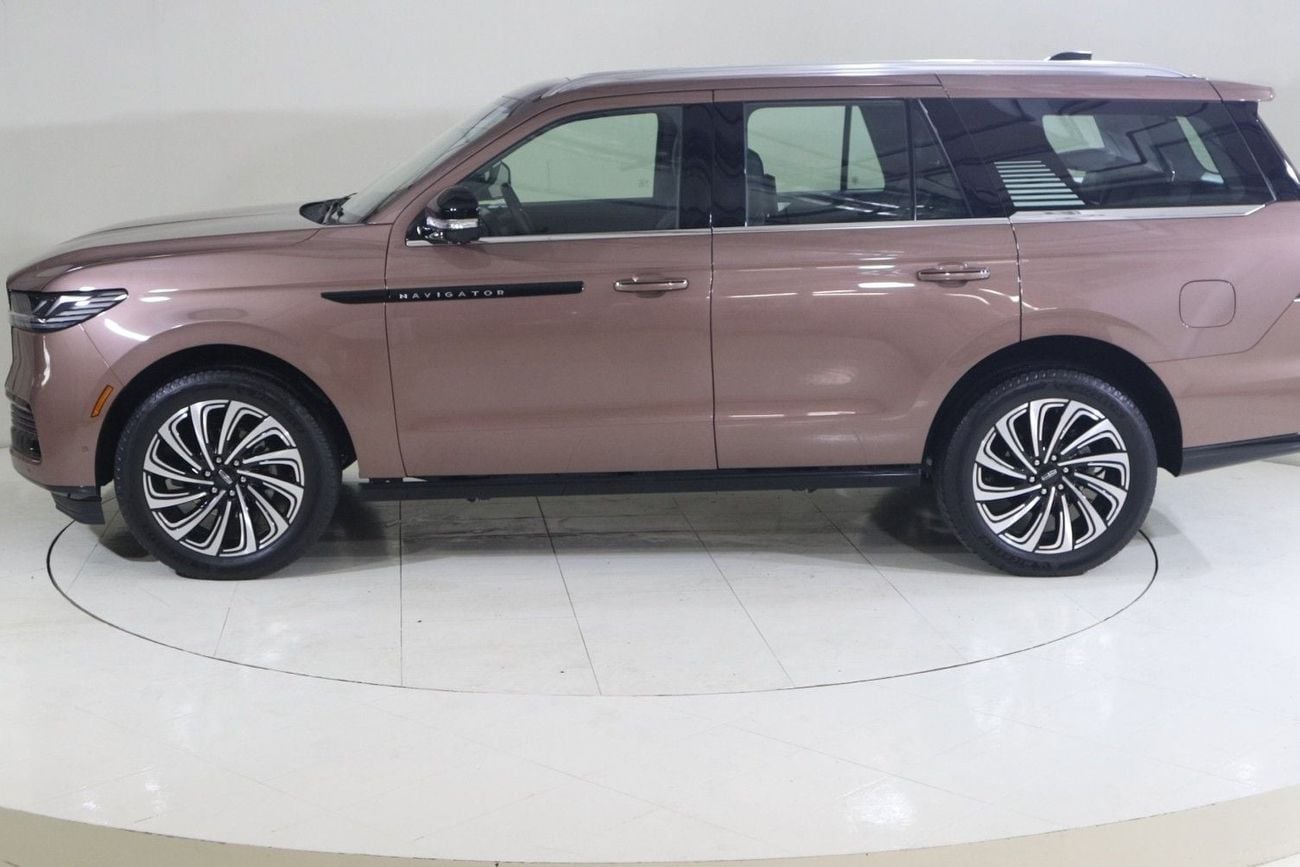لينكولن نافيجاتور PRESIDENTIAL NV-N1925/AL TAYER MOTORS/AL QOUZ SHOWROOM