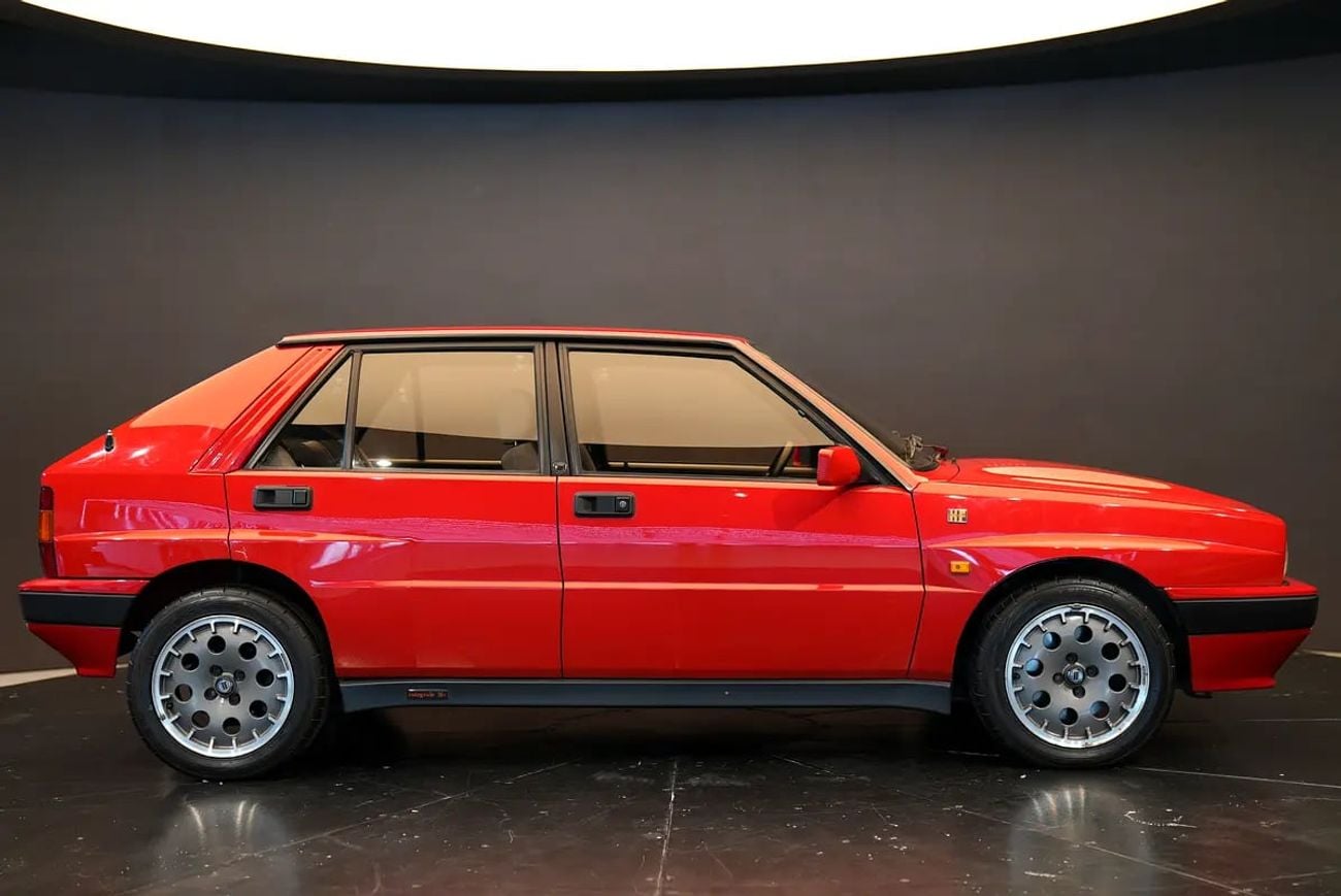 Lancia Delta HF INTEGRALE 16V