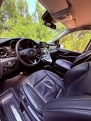 Mercedes Benz V 250 V 250 GCC Specs