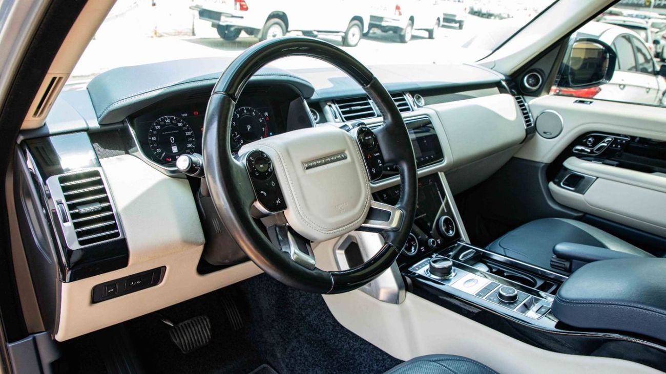 Land Rover Range Rover VOGUE | 2018 | For Local Registration +10%