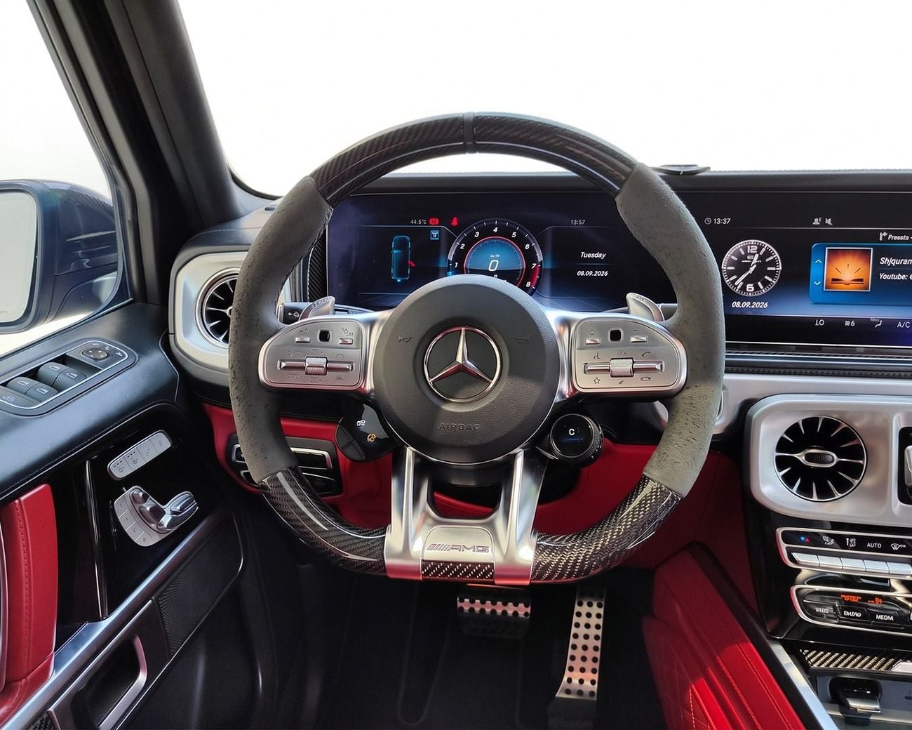 Mercedes Benz G63 AMG STANDARD l Night Package 2020 | GCC Specs | 2 Keys | AED 8,421 / Monthly